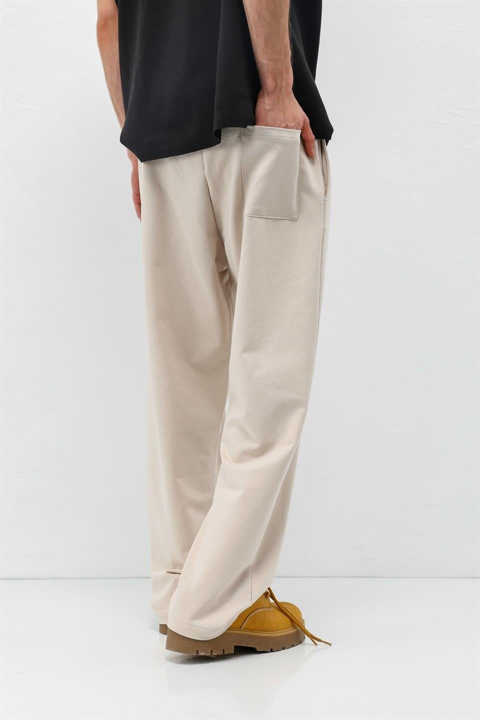 Basic Elastic-Waist Sweatpants