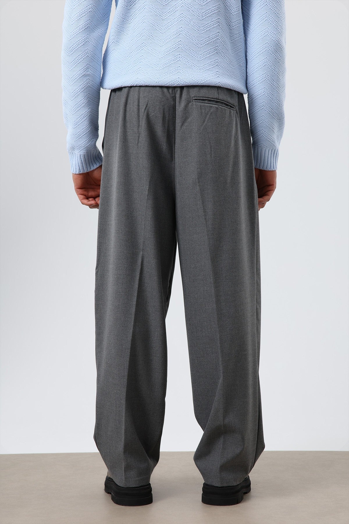 Baggy-Fit Fabric Pants