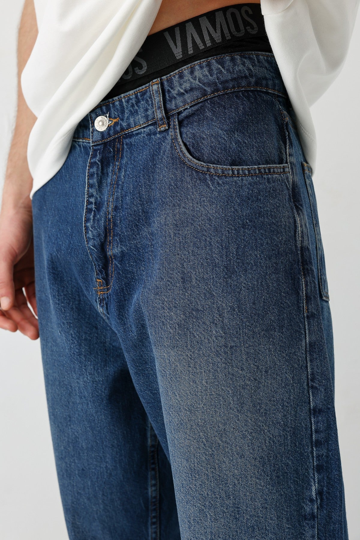 Baggy-Fit Jeans