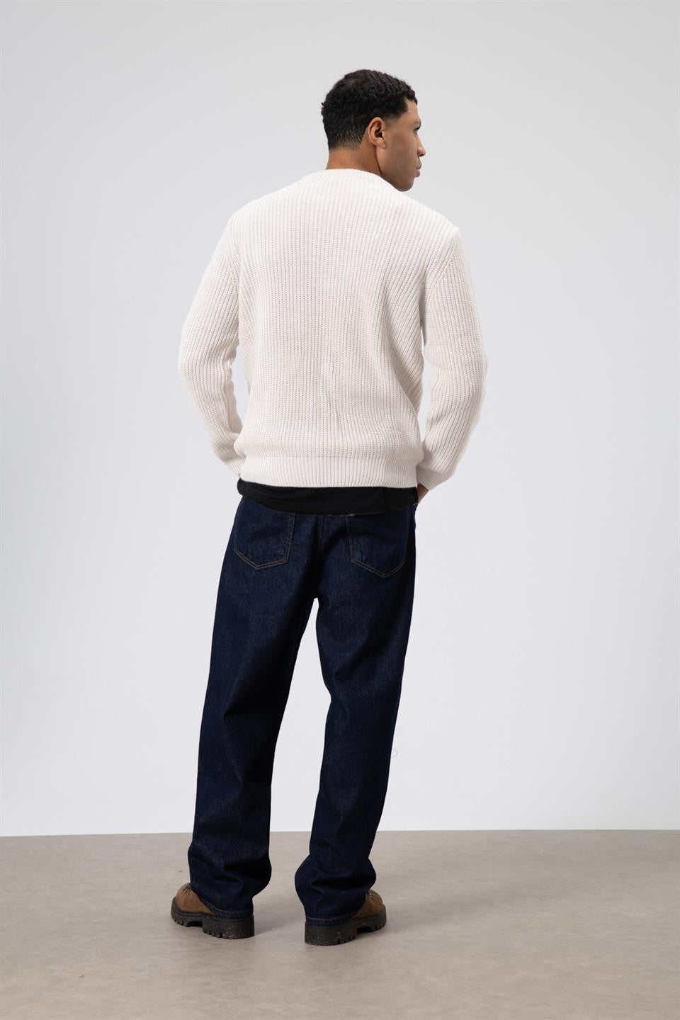 Oversized Crew-Neck Sweater V60-10
