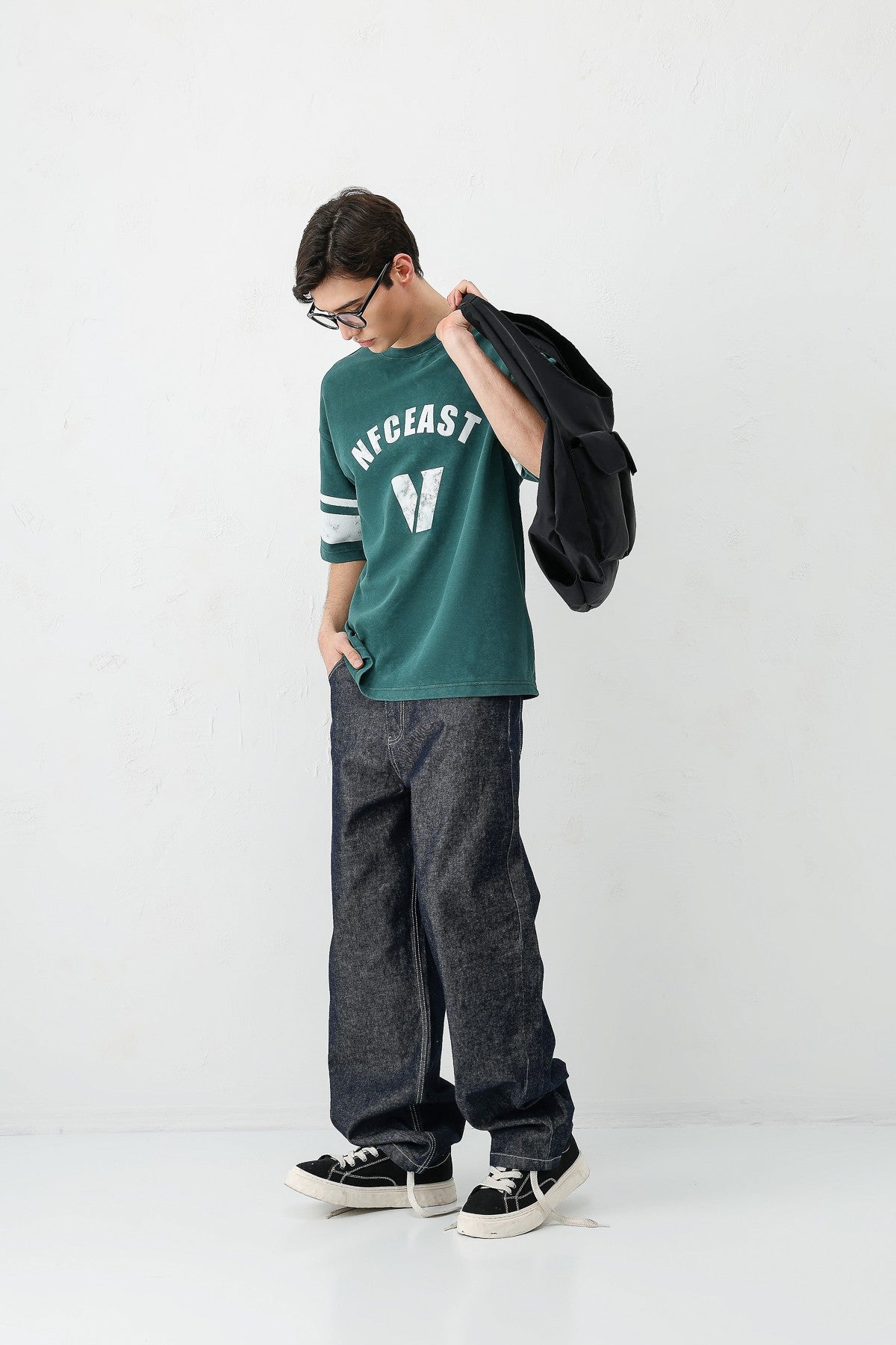 Oversized T-Shirt with V-Print and Sleeve Details