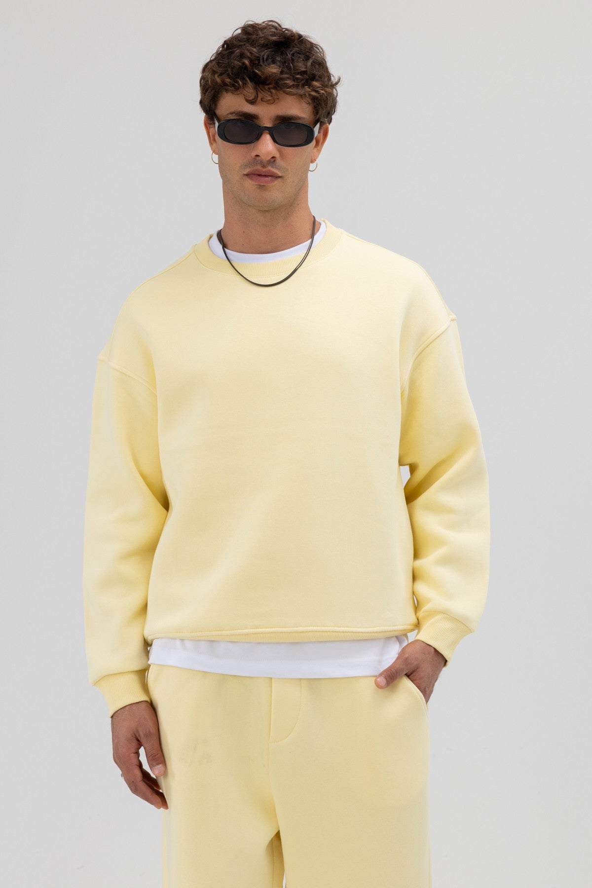 Basic Crew Neck Oversized Sweatshirt