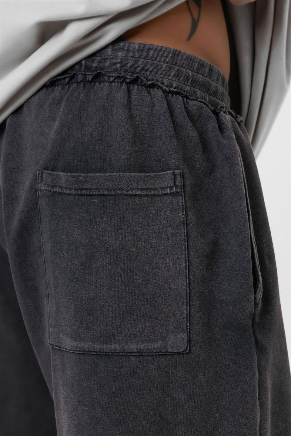 Oversized Shorts (Machine Washable)
