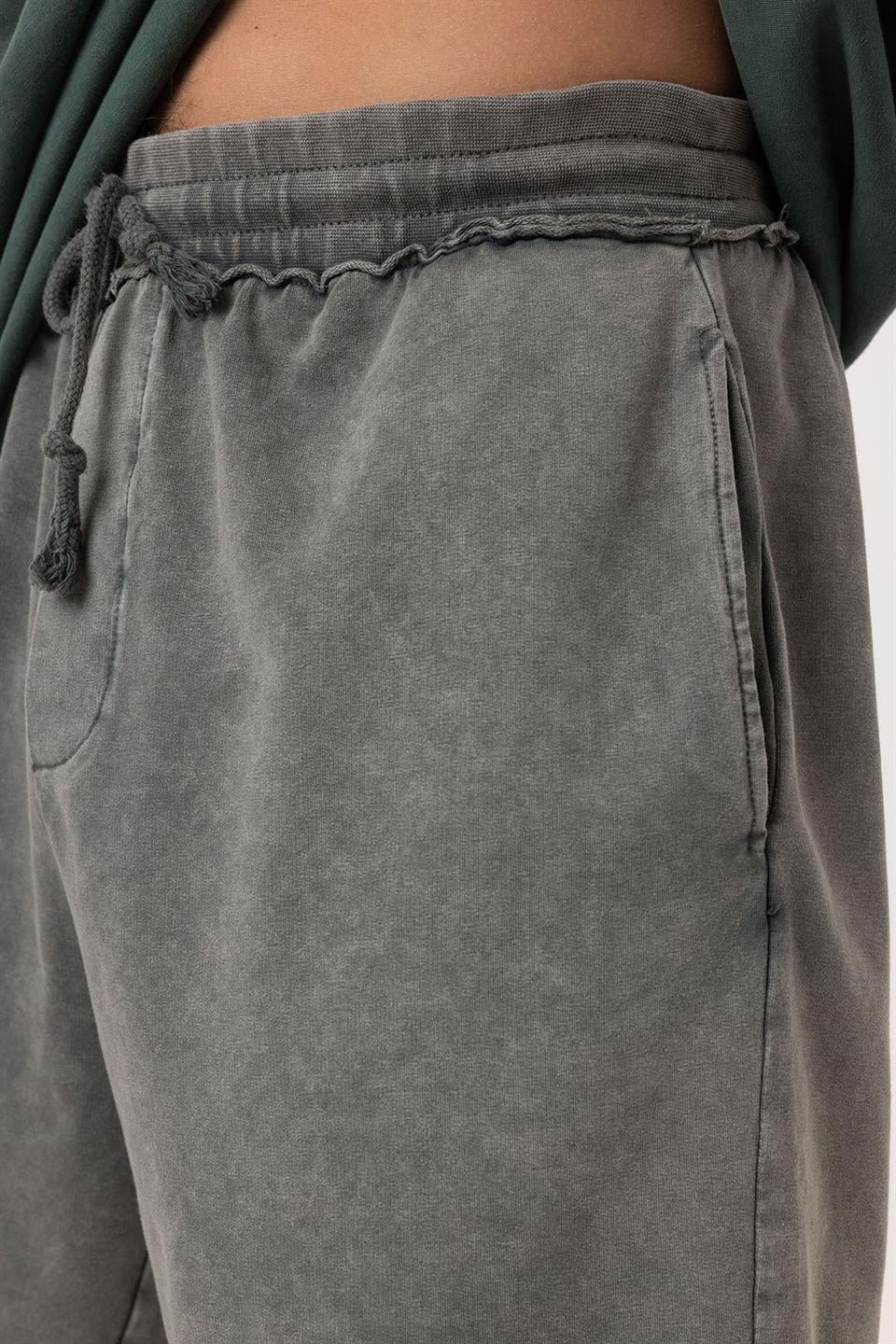 Oversized Shorts (Machine Washable)
