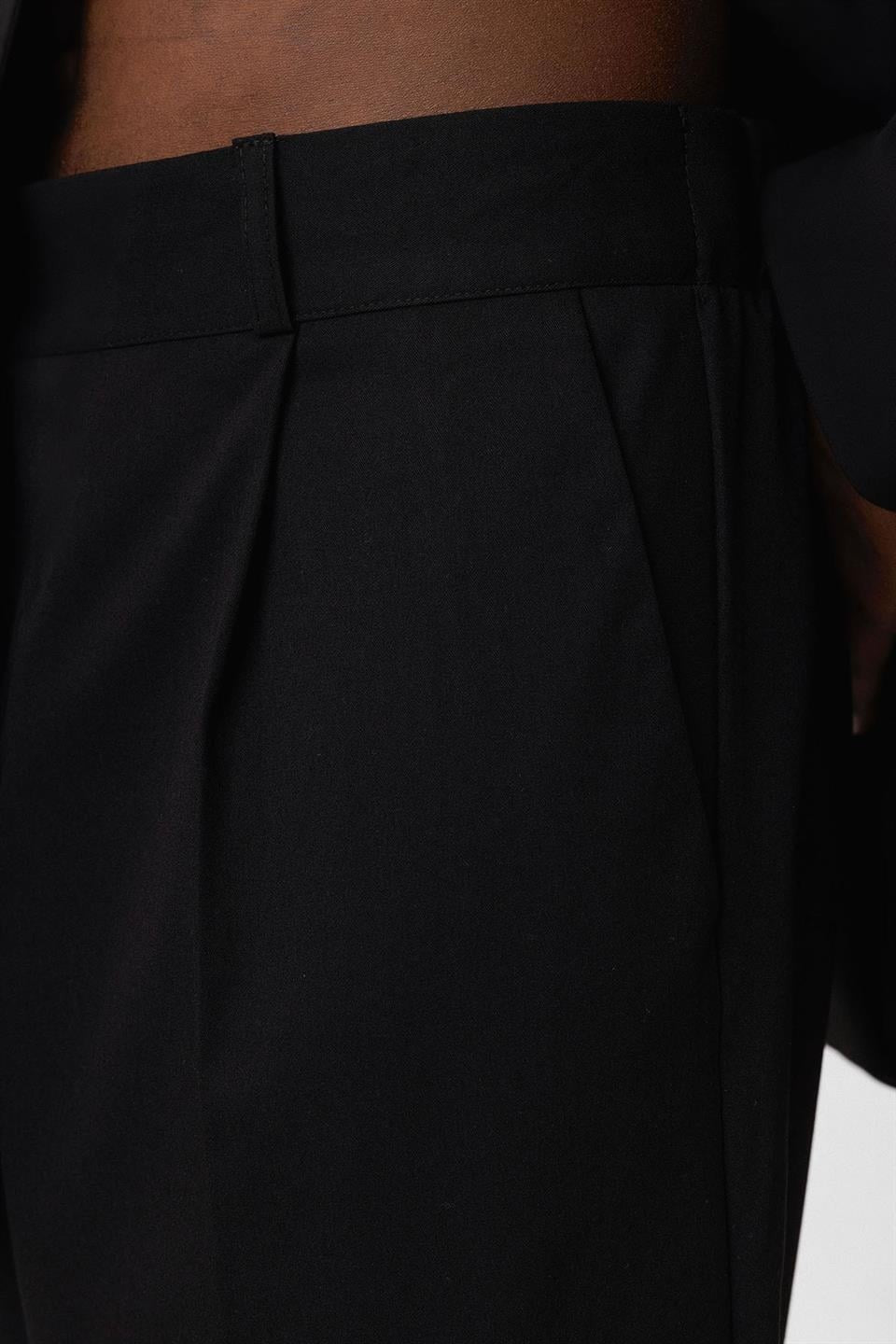 Oversized Belted Suit