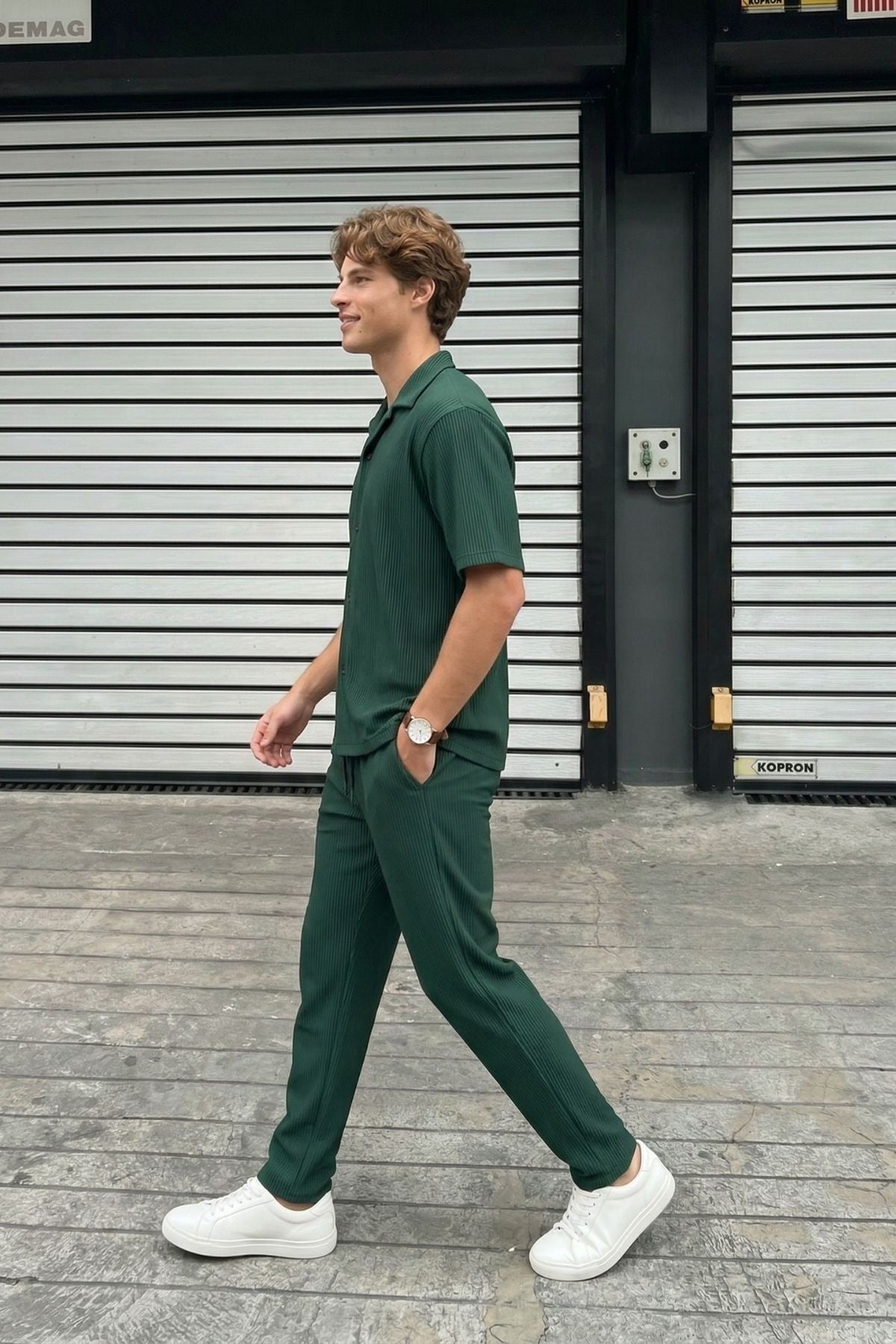 Drawstring Baggy-Fit Pants