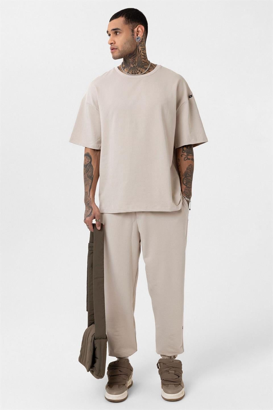 Basic Oversized Sweatsuit Set with Elastic Cuffs 30-123