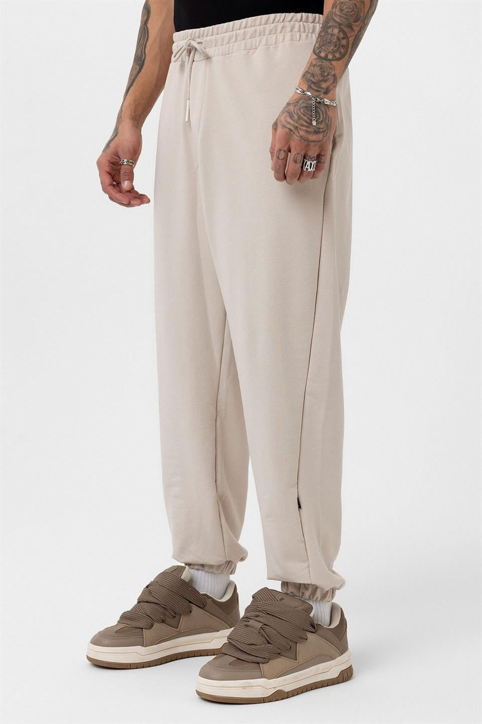 Basic Oversized Sweatsuit Set with Elastic Cuffs 30-123