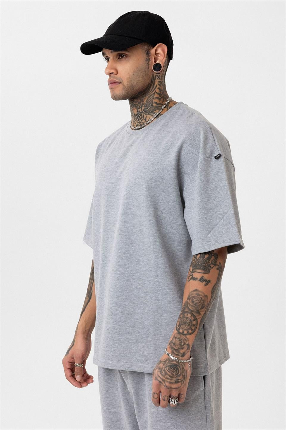 Basic Oversized Sweatsuit Set with Elastic Cuffs