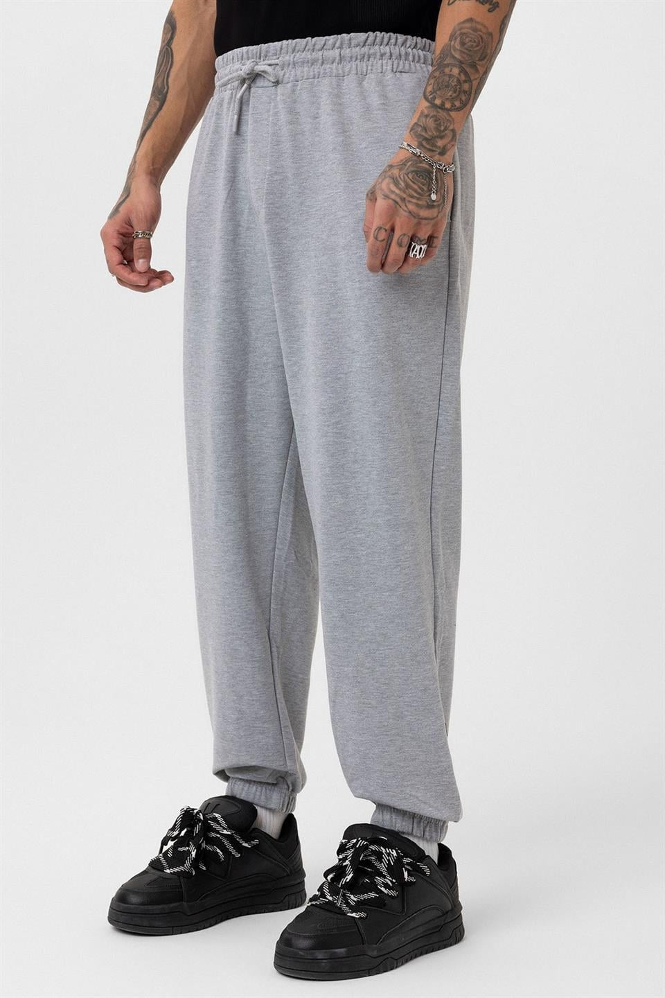 Basic Oversized Sweatsuit Set with Elastic Cuffs