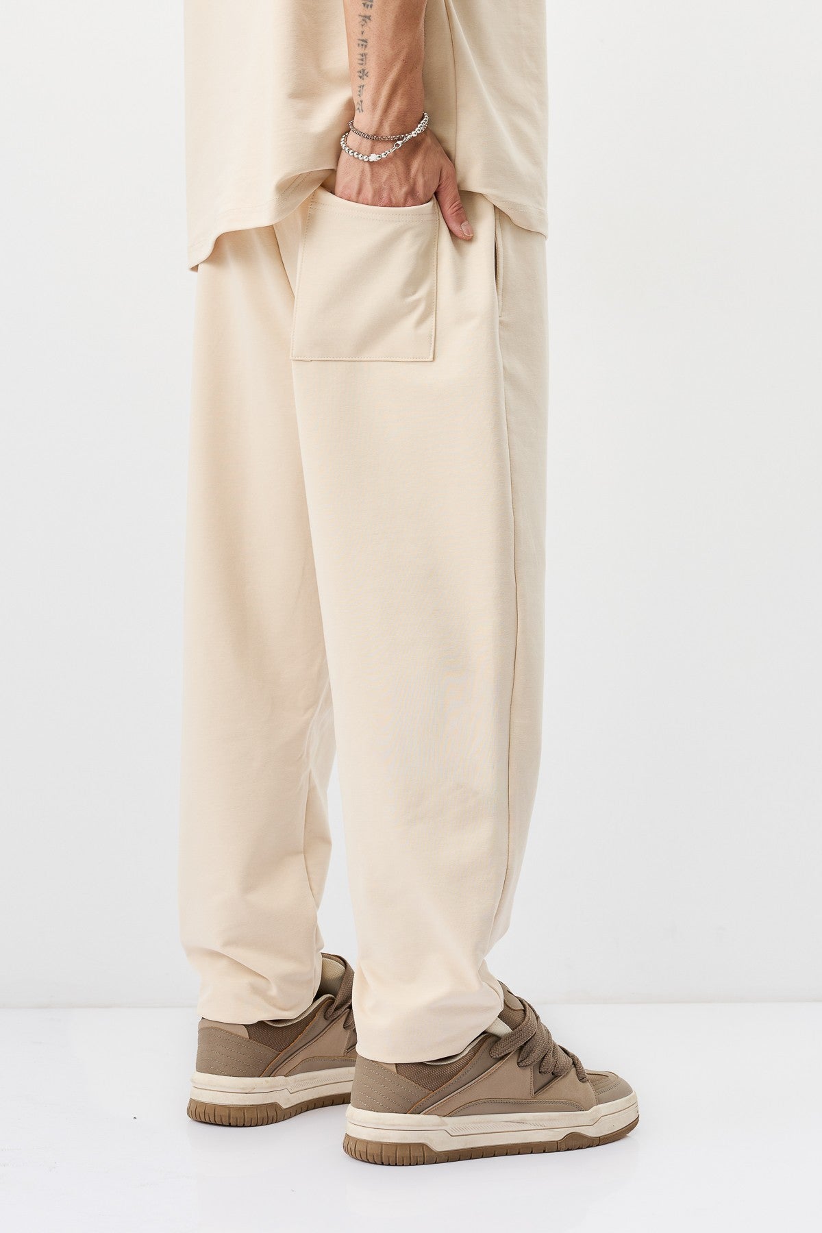 Basic Oversized Sweatsuit Set with Elastic Cuffs