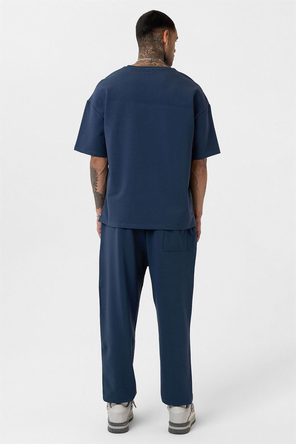 Basic Oversized Sweatsuit Set with Elastic Cuffs