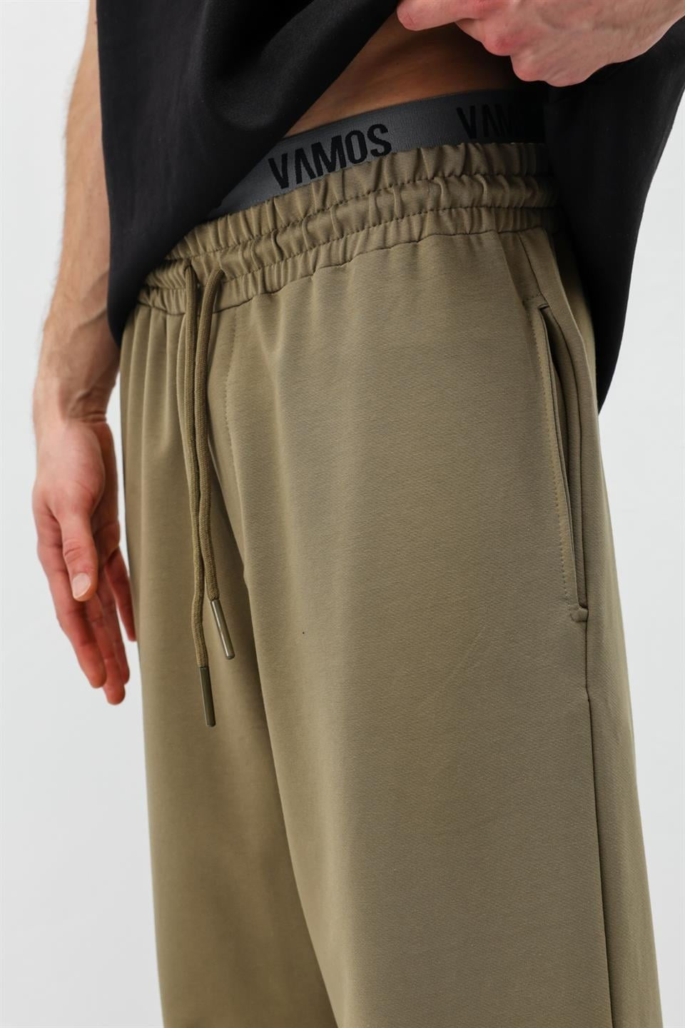 Basic Elastic-Waist Sweatpants