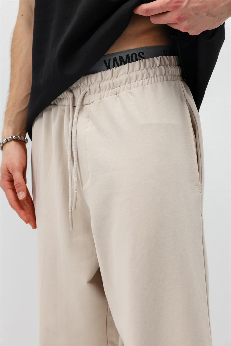 Basic Elastic-Waist Sweatpants