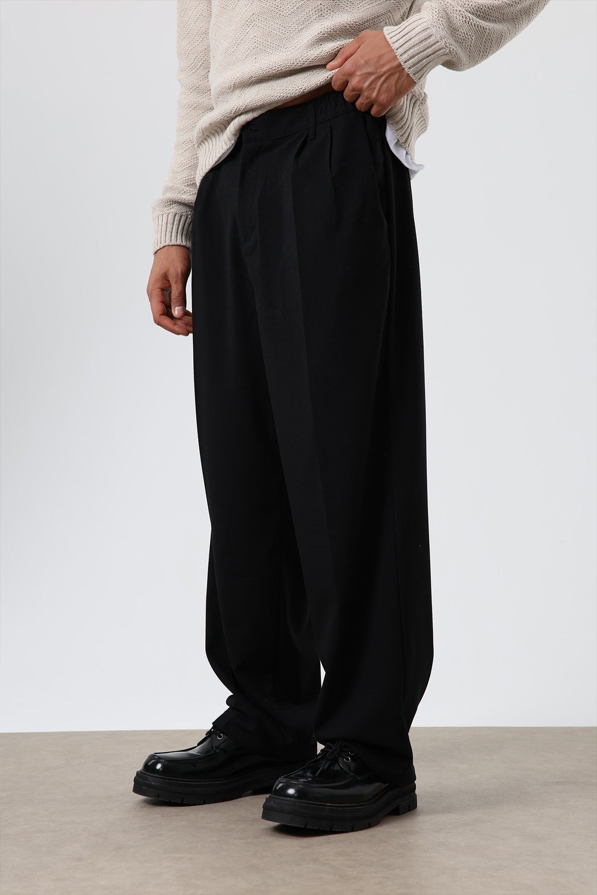 Baggy-Fit Fabric Pants 30-795-1