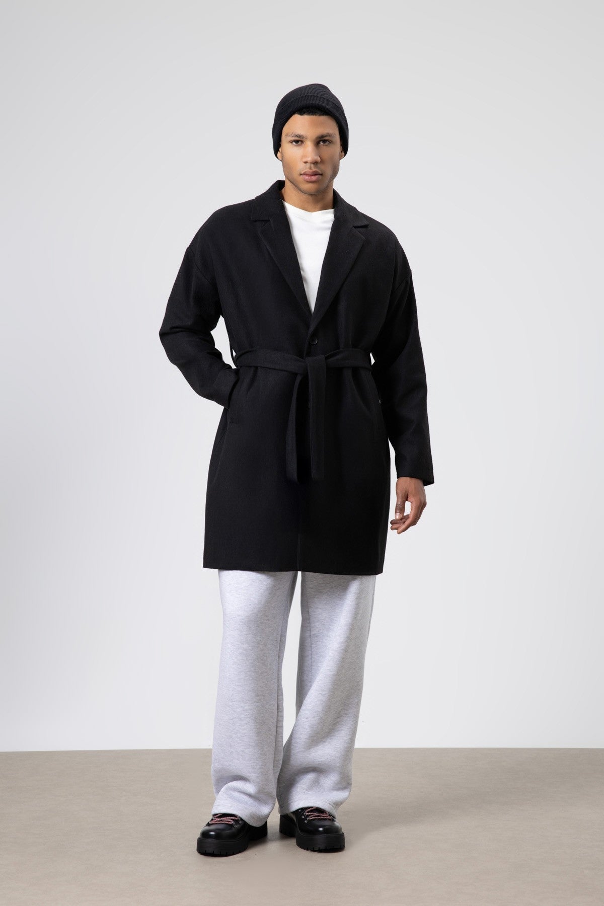 Oversized Arched Cashmere Coat
