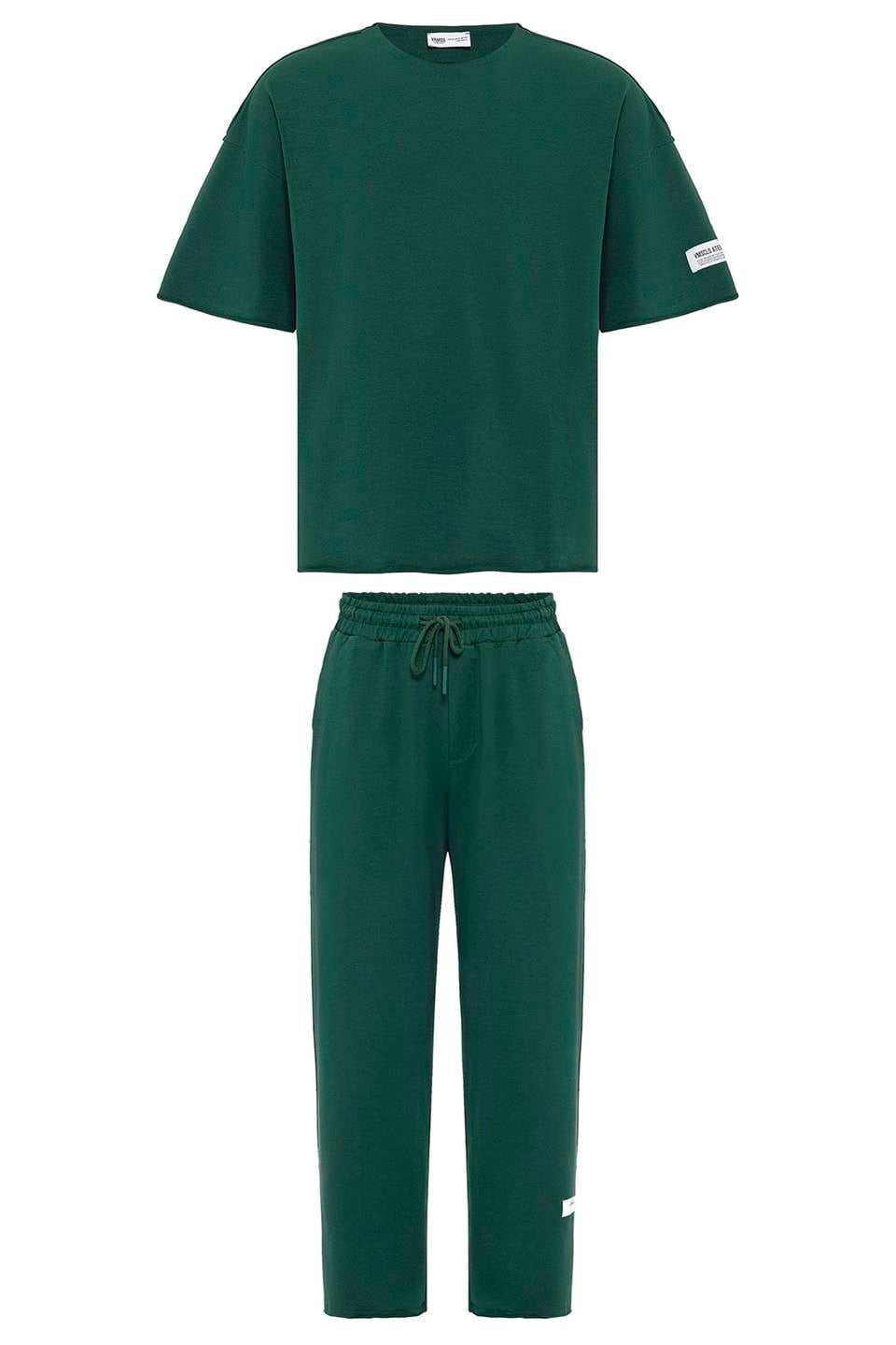 Label: Detailed Oversized Sweatsuit Set