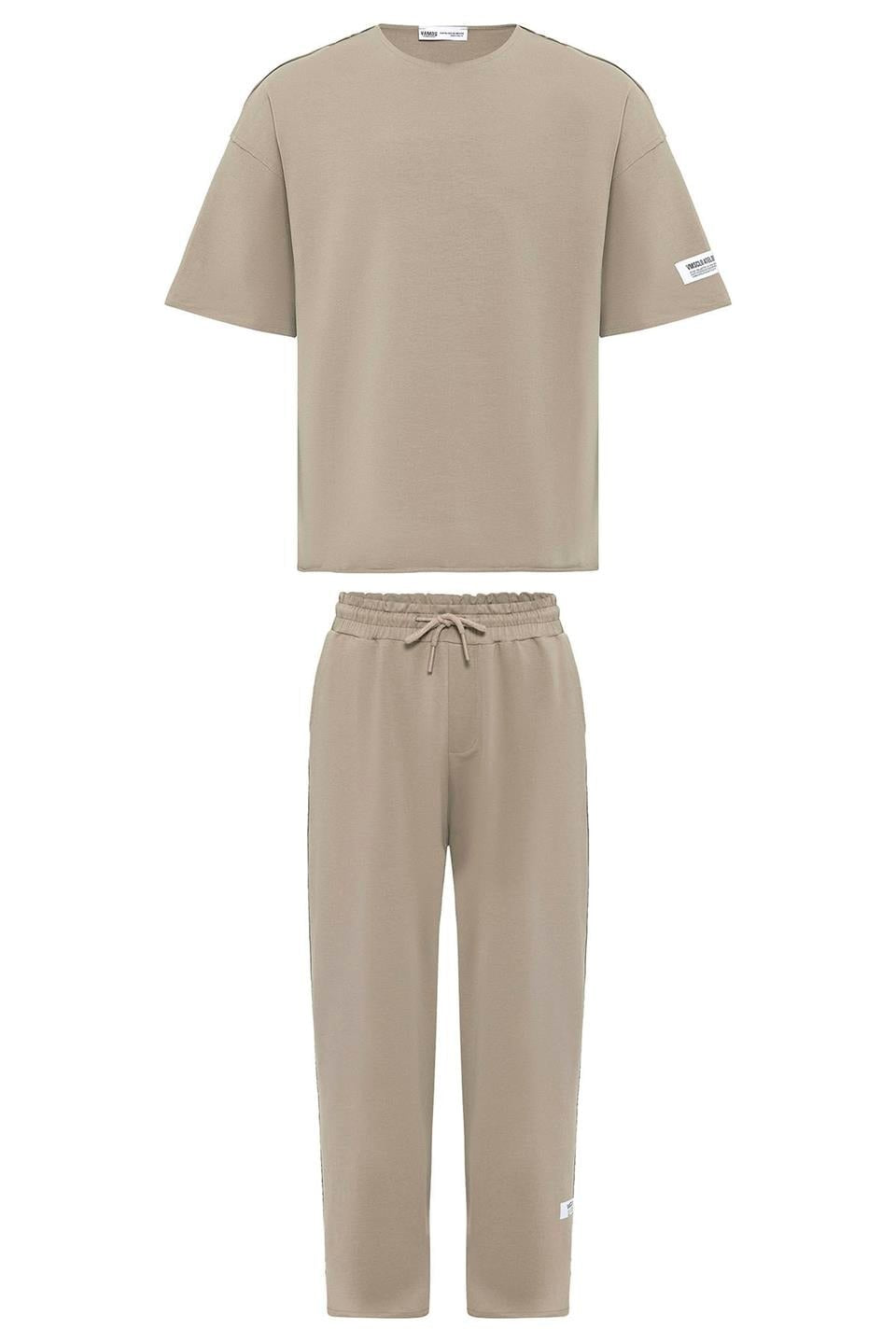 Label: Detailed Oversized Sweatsuit Set
