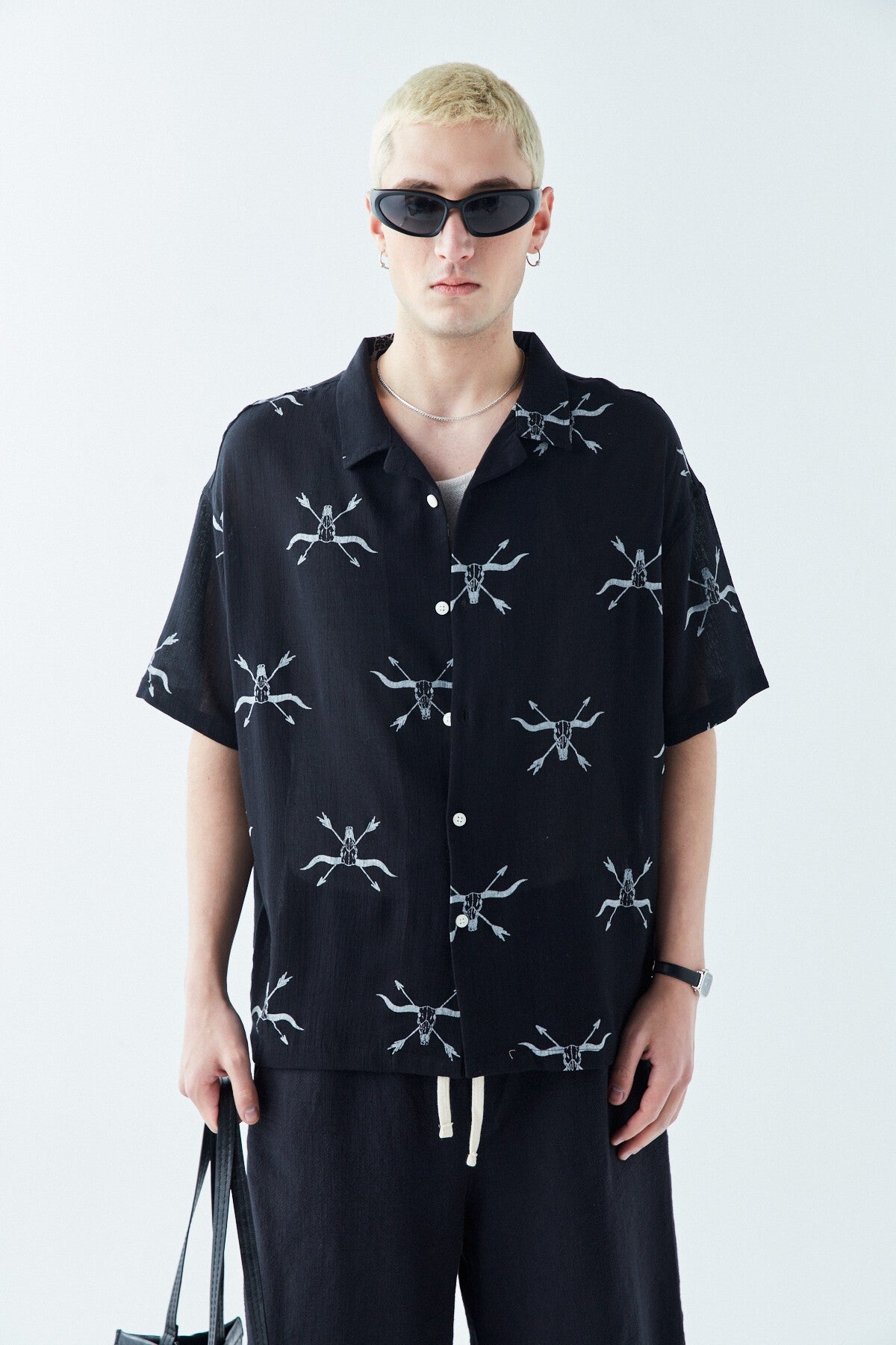Patterned Short-Sleeve Oversized Shirt Without Pockets