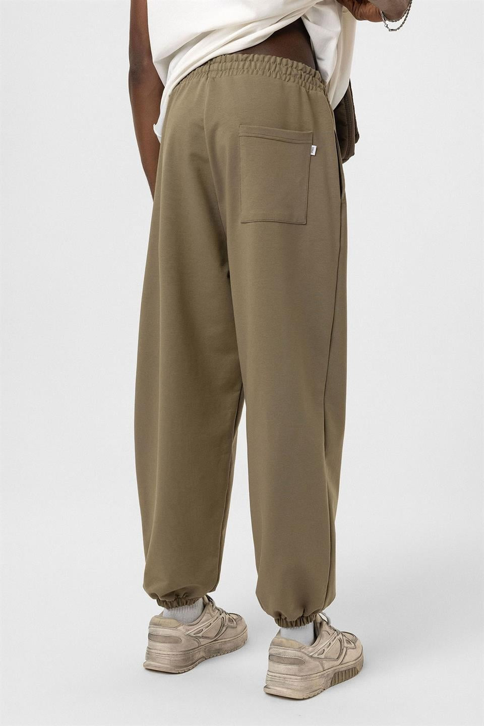 Basic Oversized Sweatpants with Elastic Cuffs
