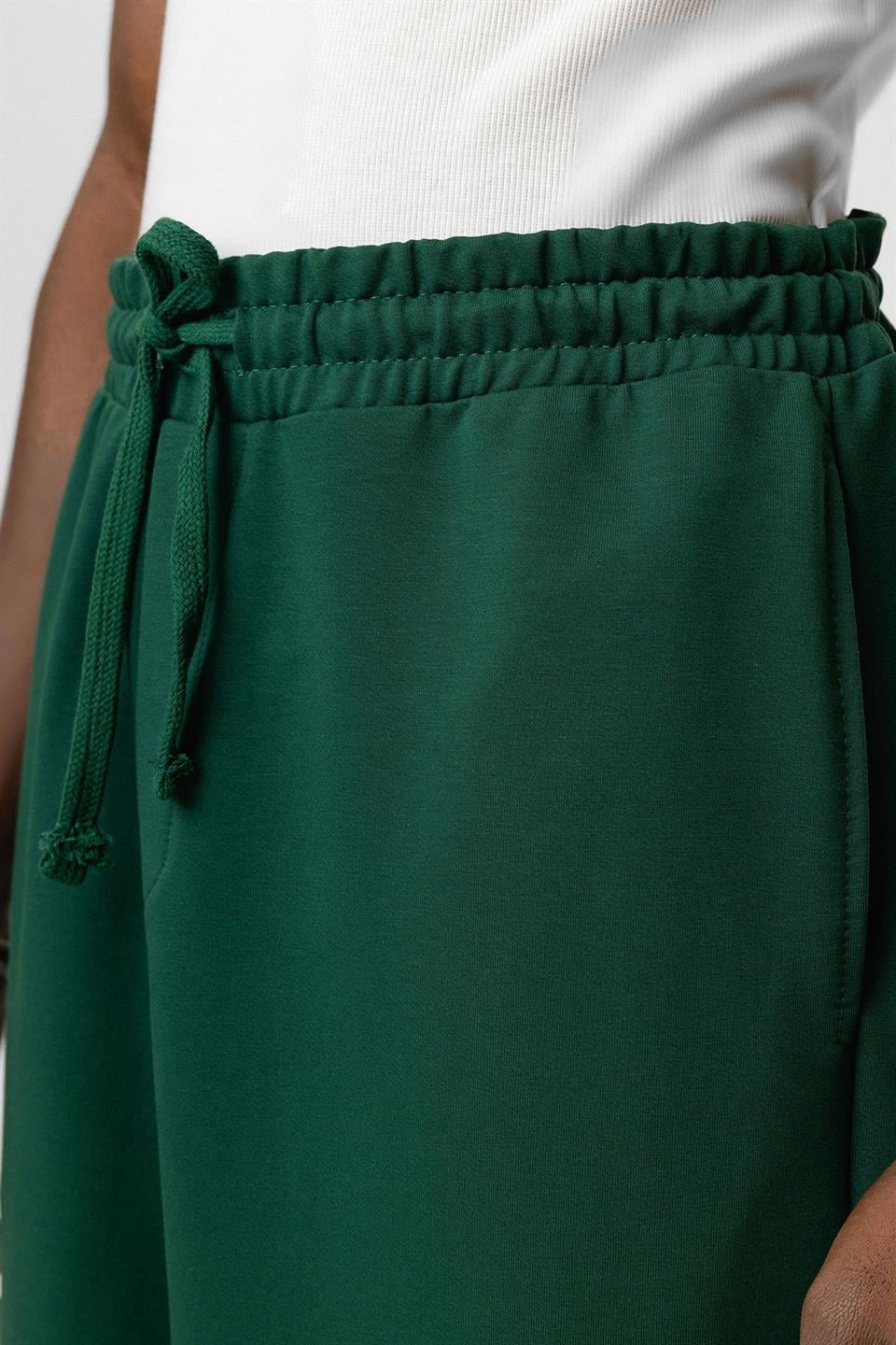 Basic Oversized Sweatpants with Elastic Cuffs