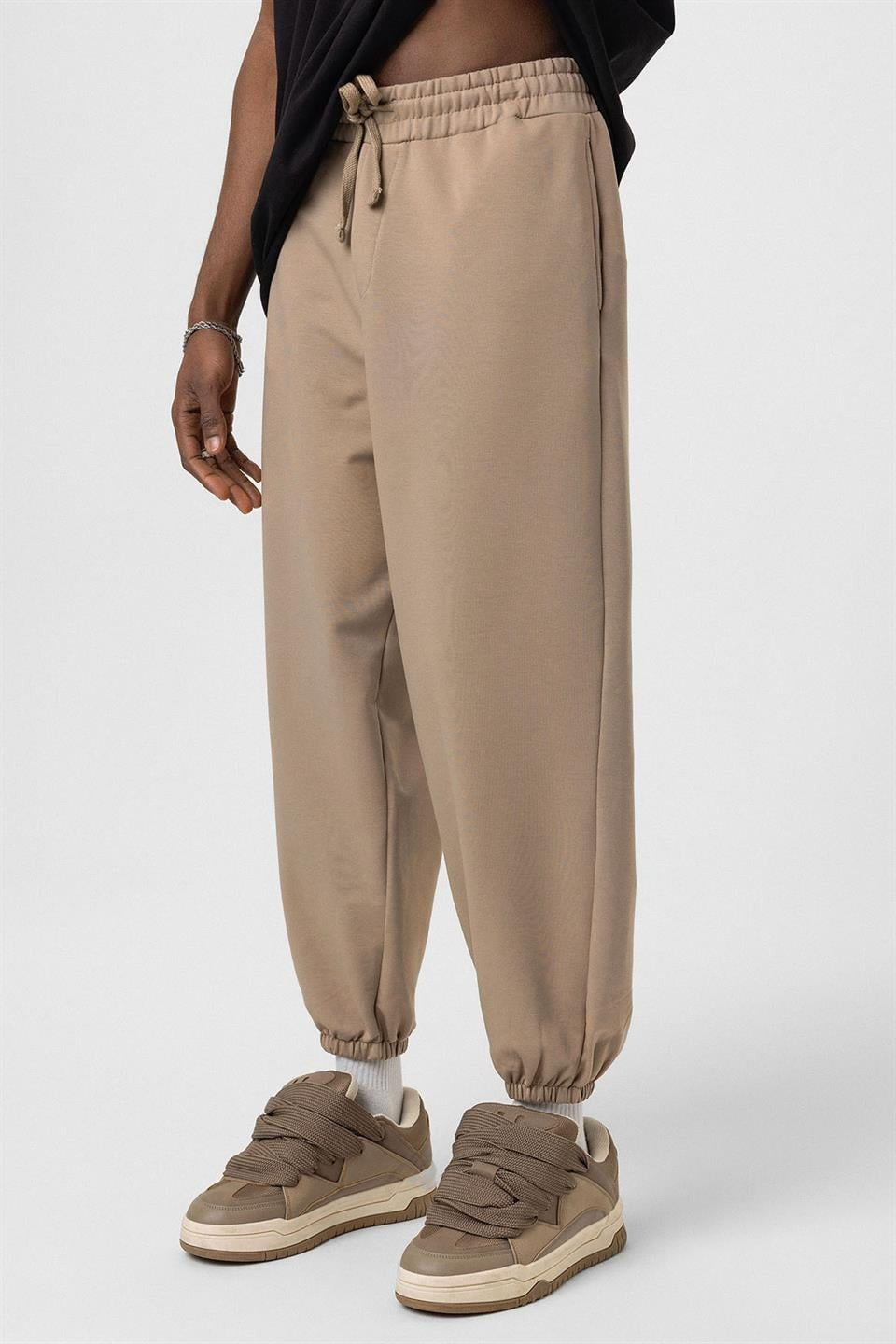 Basic Oversized Sweatpants with Elastic Cuffs