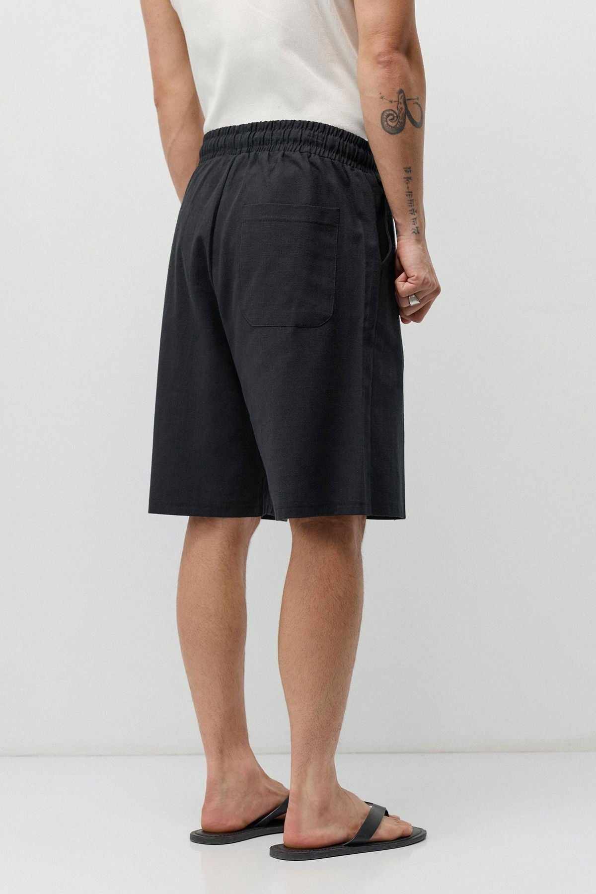 Basic Oversized Linen Shorts