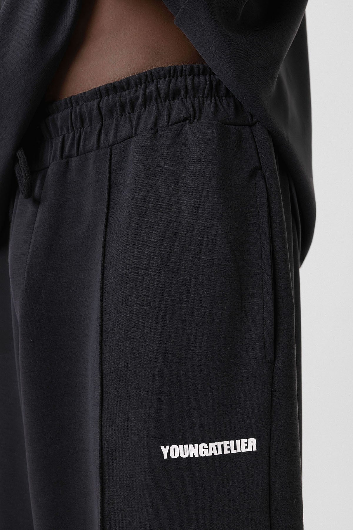 Label: Detailed Oversized Modal Fabric Sweatsuit Set