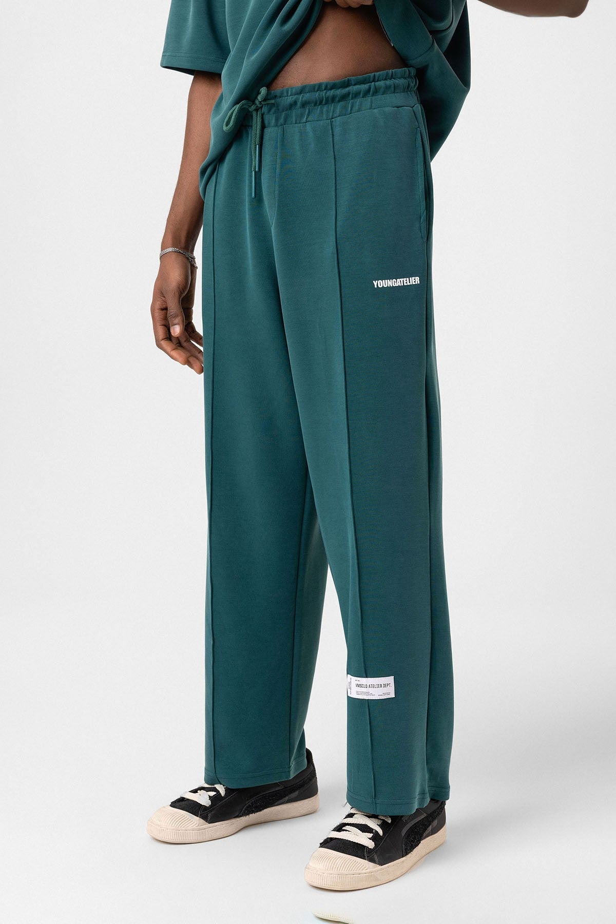 Label: Detailed Oversized Modal Fabric Sweatsuit Set