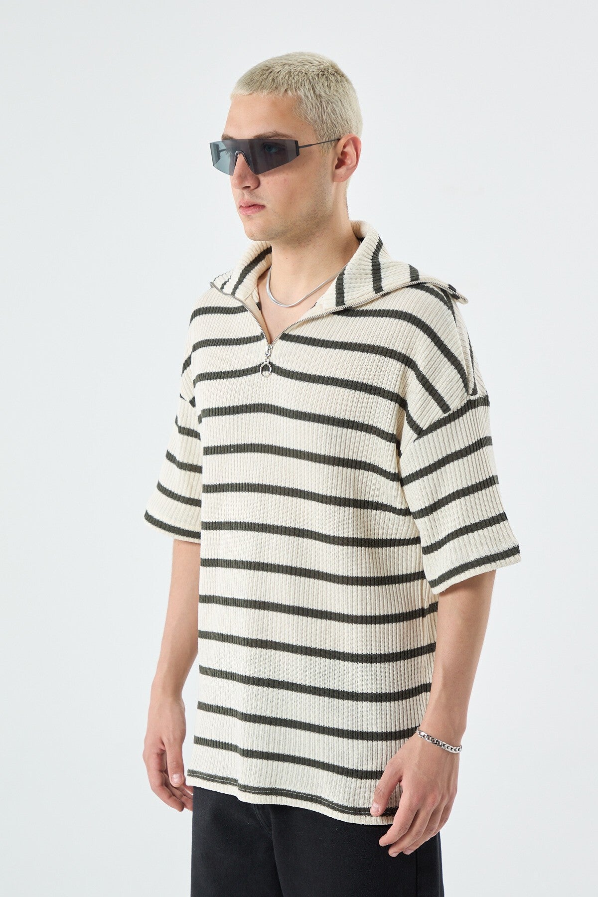 Oversized Striped Sweatshirt with Zipper Collar