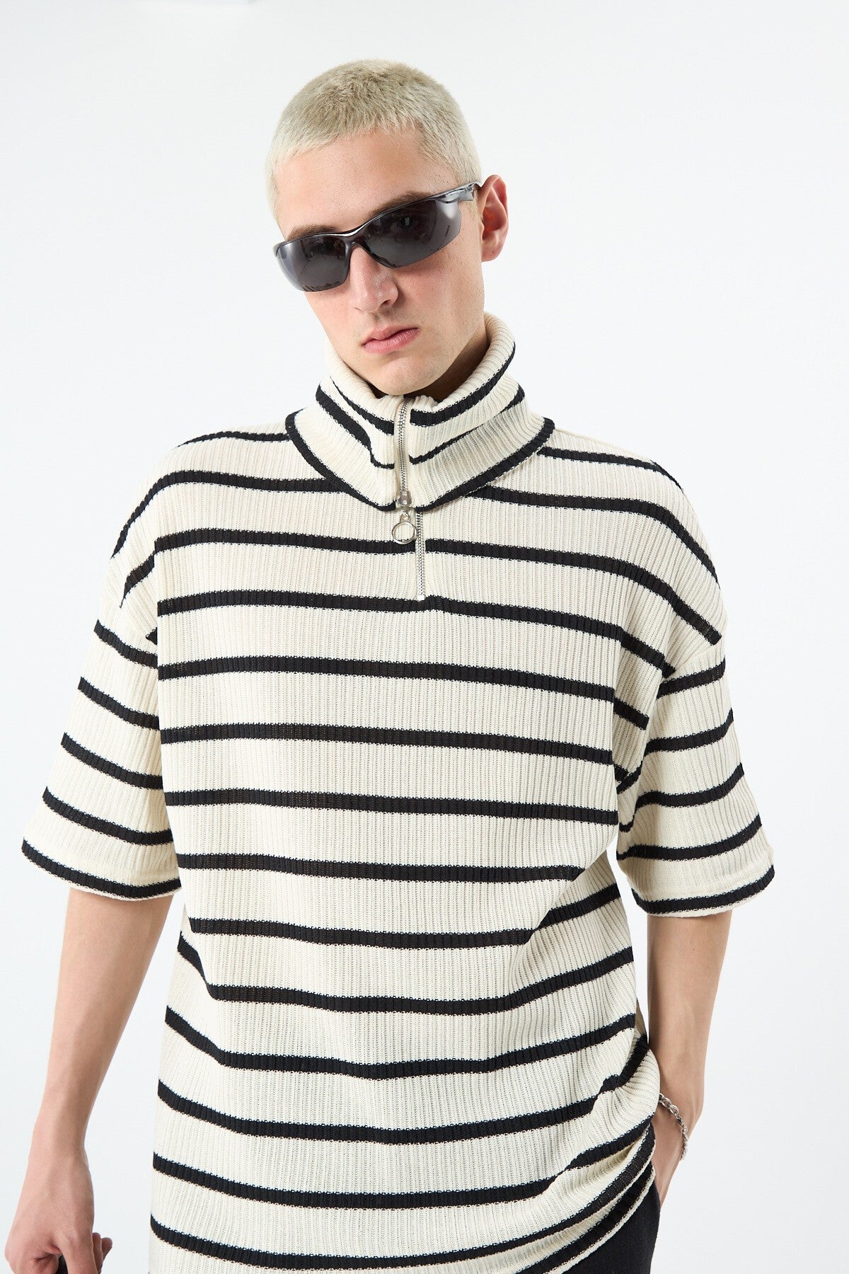 Oversized Striped Sweatshirt with Zipper Collar