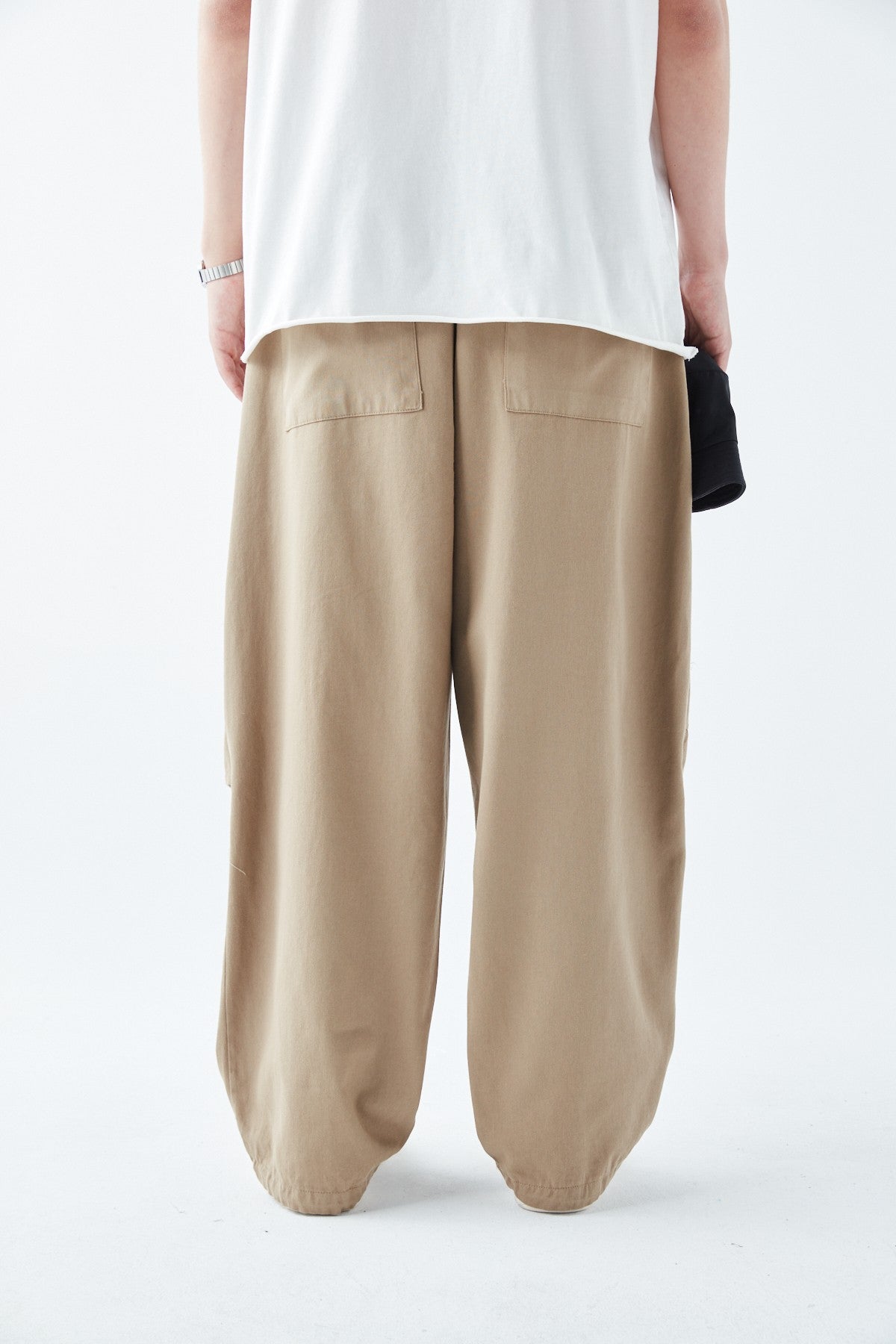 Baggy Linen Pants with Side Pocket Detail
