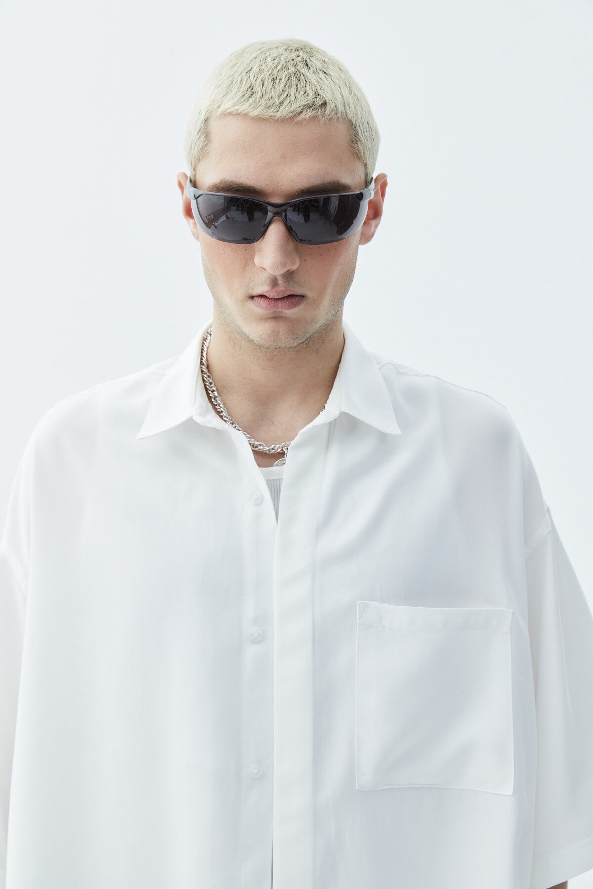 Oversized Short-Sleeve Linen Shirt with One Pocket