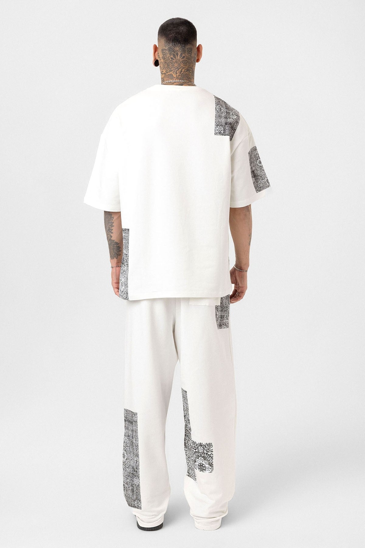Oversized Sweatsuit Set with Ethnic Patterns