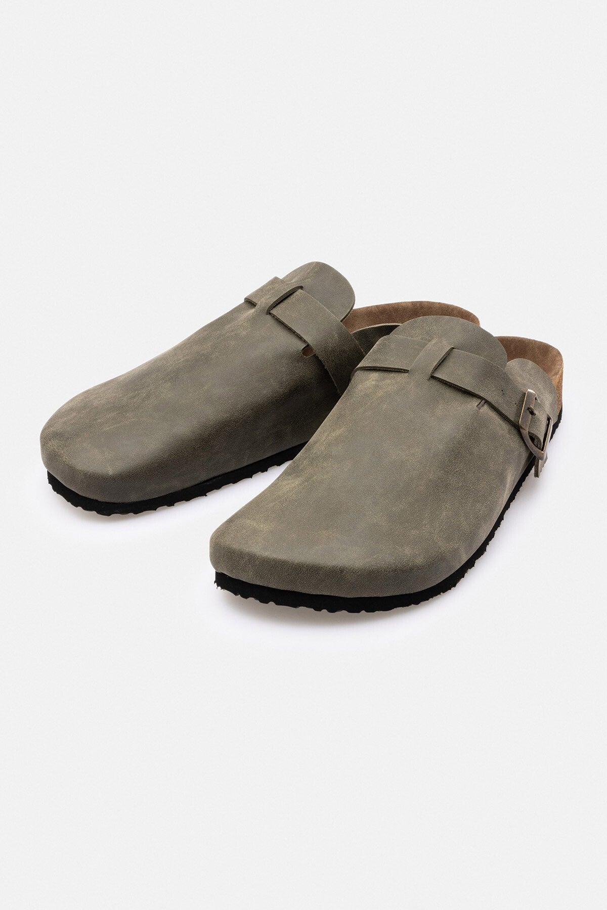 Polyester-Lined Synthetic-Toe Closed-Toe Slippers
