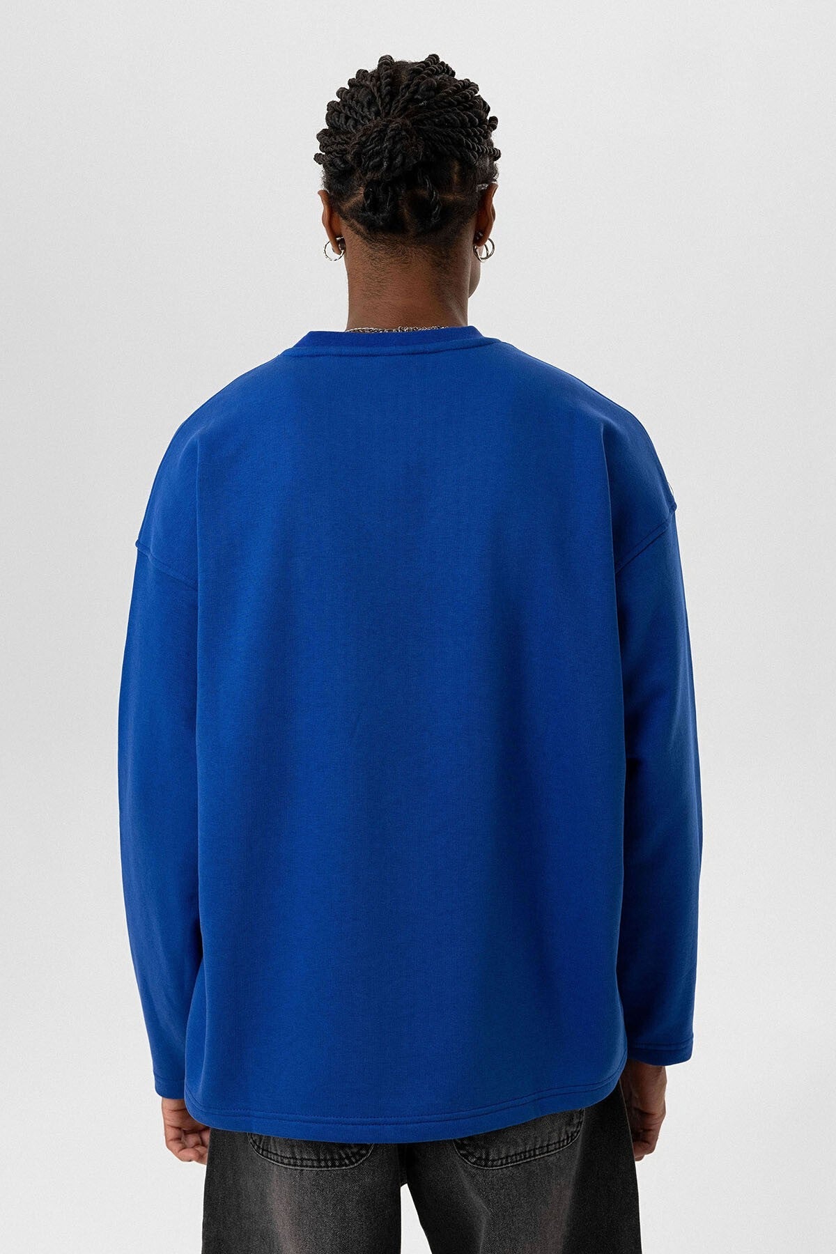 Oversized Sweatshirt with Pockets