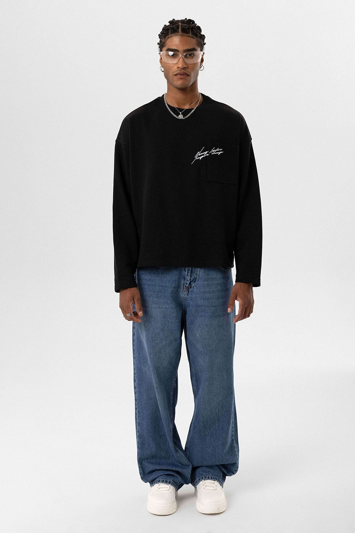 Oversized Sweatshirt with Pockets V10-30