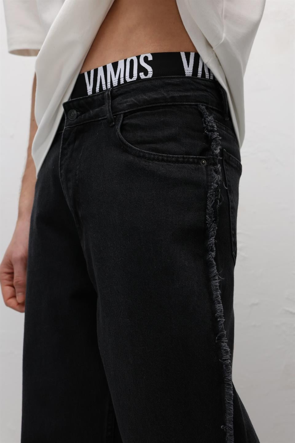 Baggy Jeans with Side Seam Details