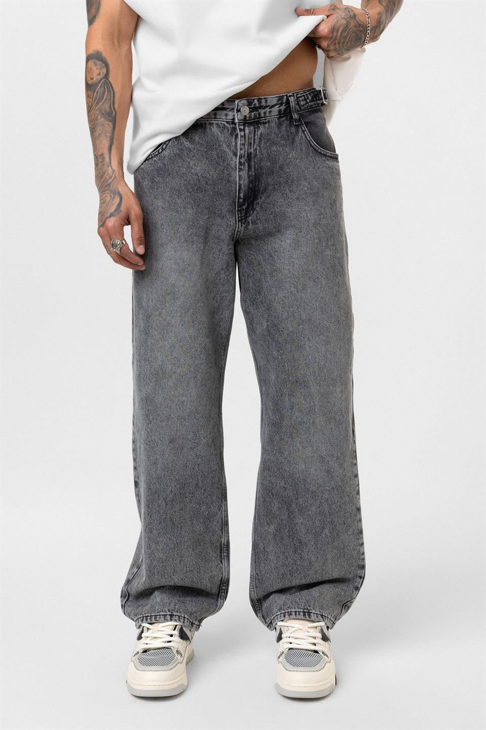 Relaxed-Fit Jeans