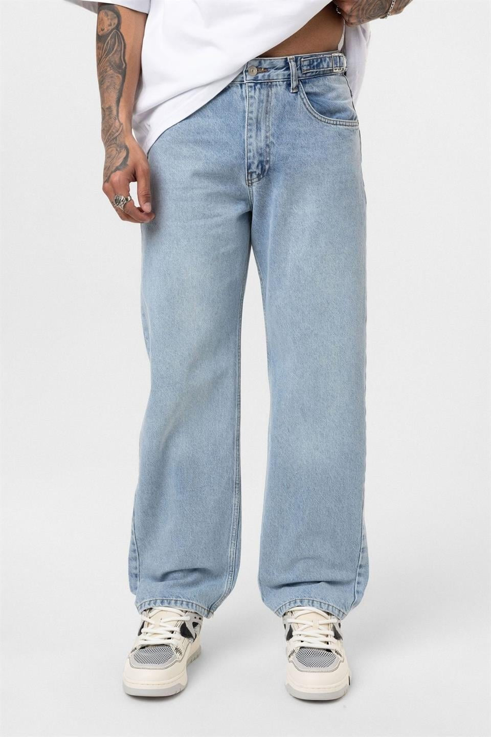 Relaxed-Fit Jeans