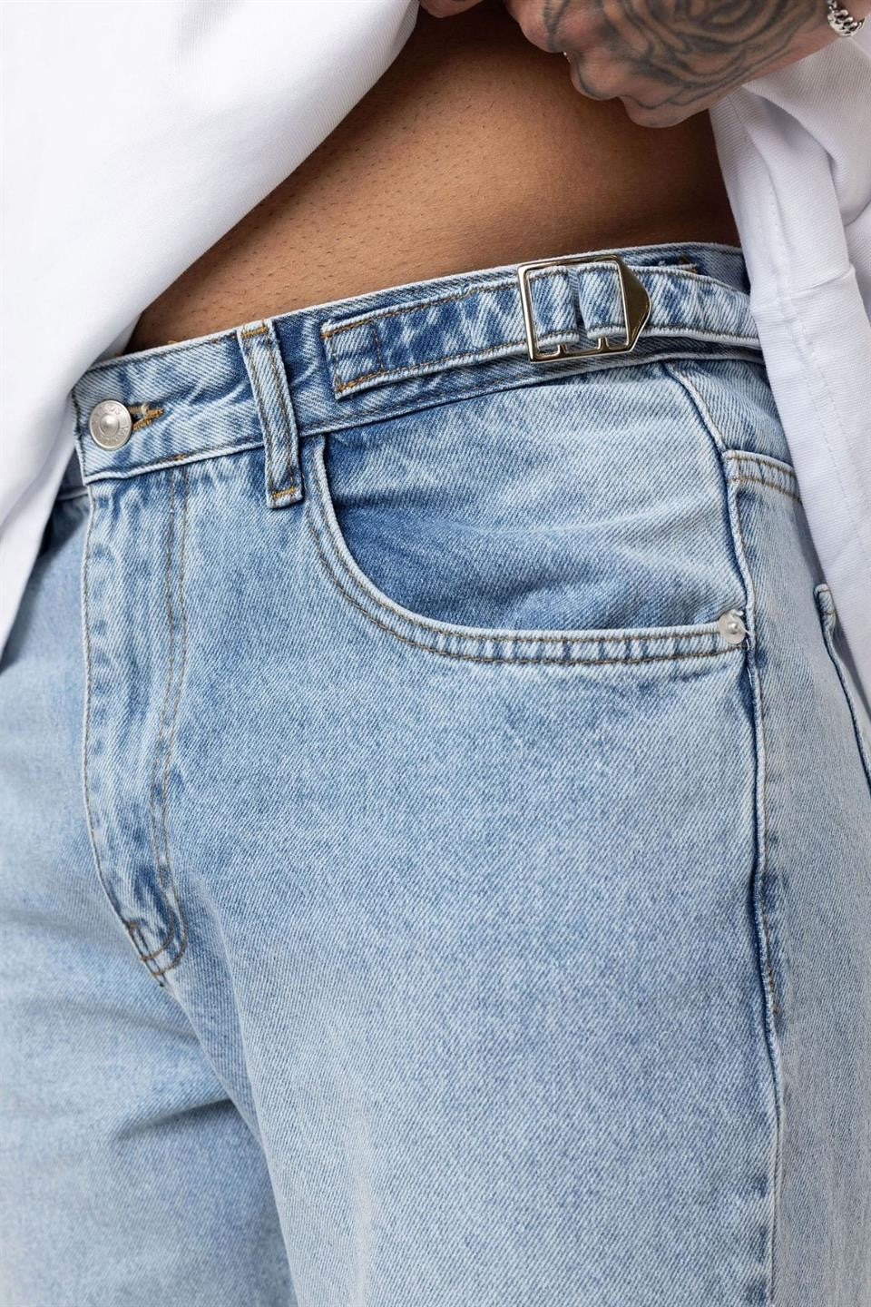 Relaxed-Fit Jeans