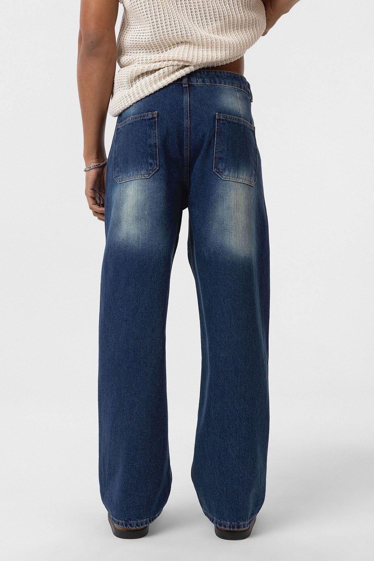 Baggy-Fit Jeans with Detailed Pockets