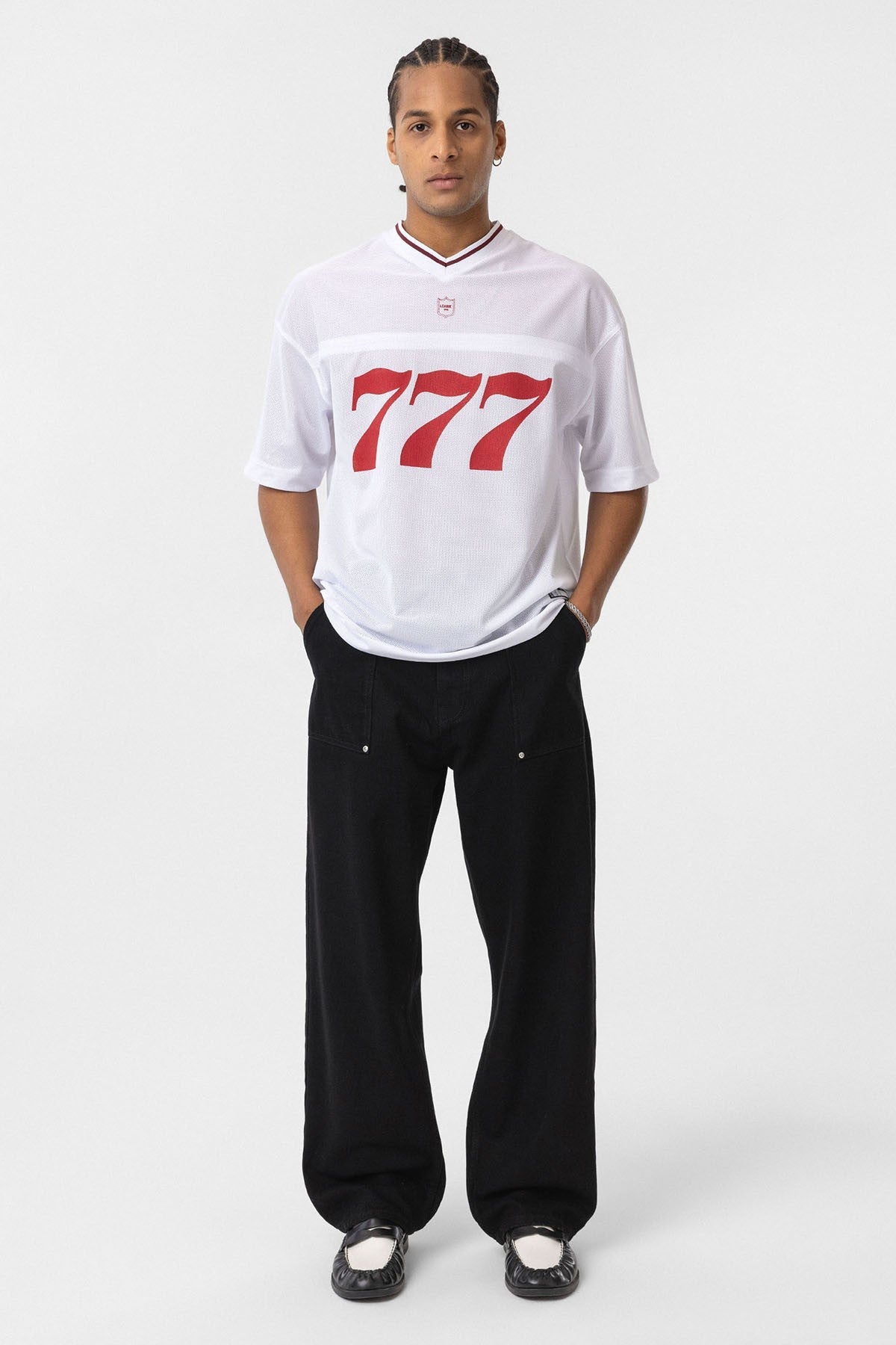 Baggy-Fit Jeans with Detailed Pockets