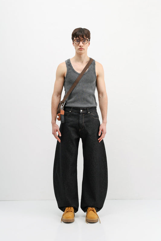 Balloon-Fit Jeans