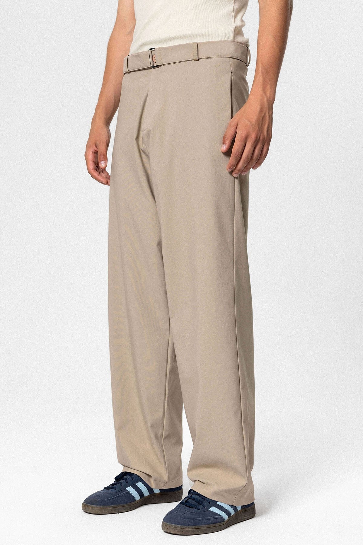 Arched-Waist Baggy Fabric Pants