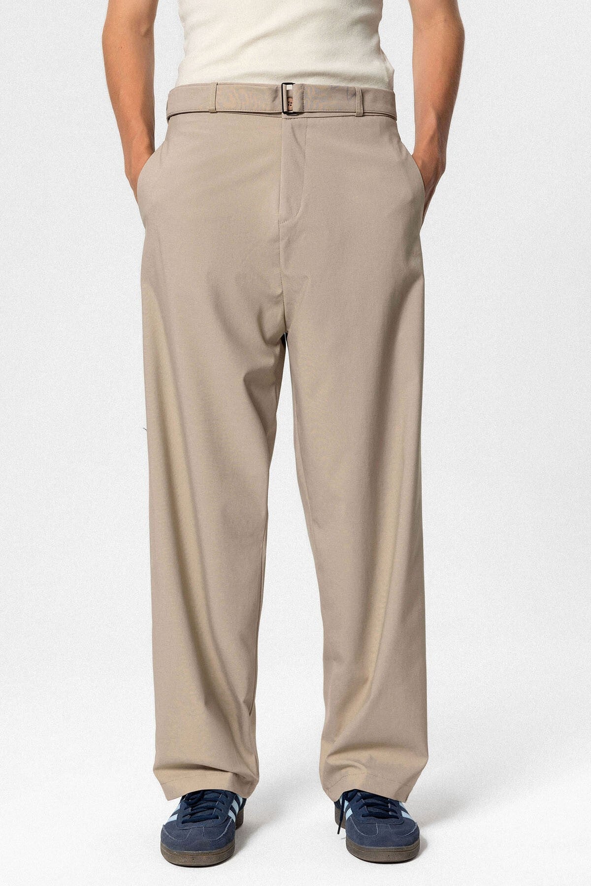 Arched-Waist Baggy Fabric Pants