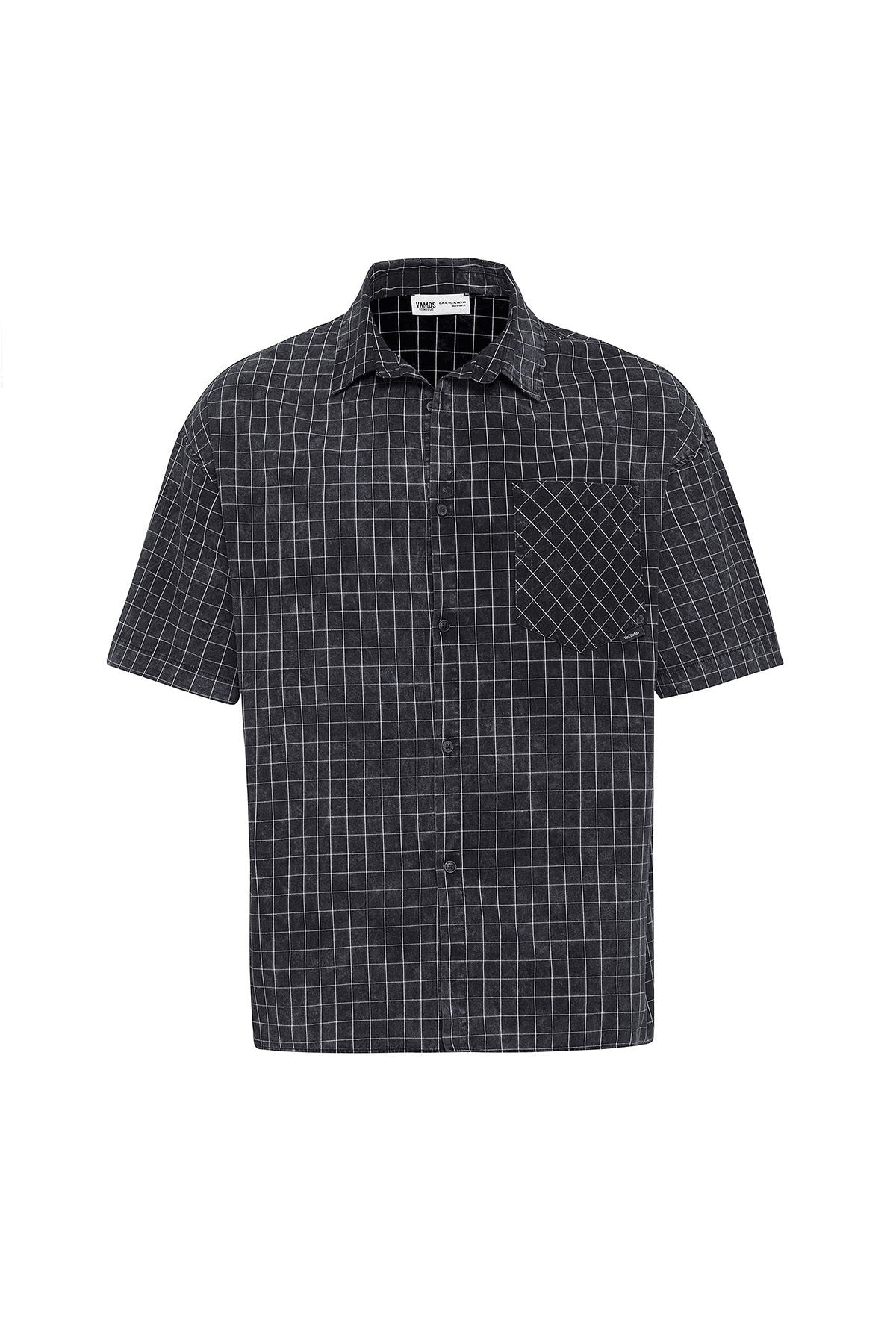 Oversized Short-Sleeve Checkered Shirt with Pockets