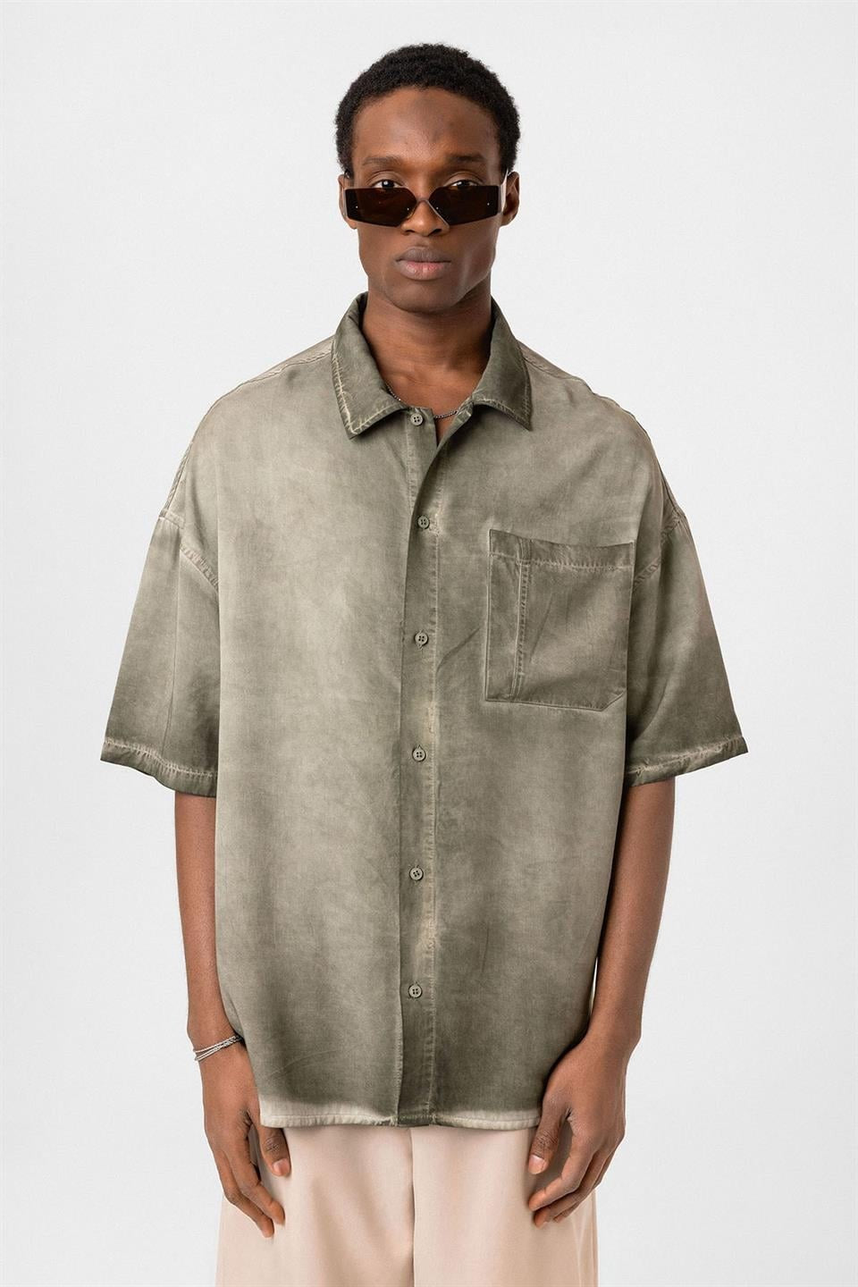 Oversized Short-Sleeve Shirt (Washed)