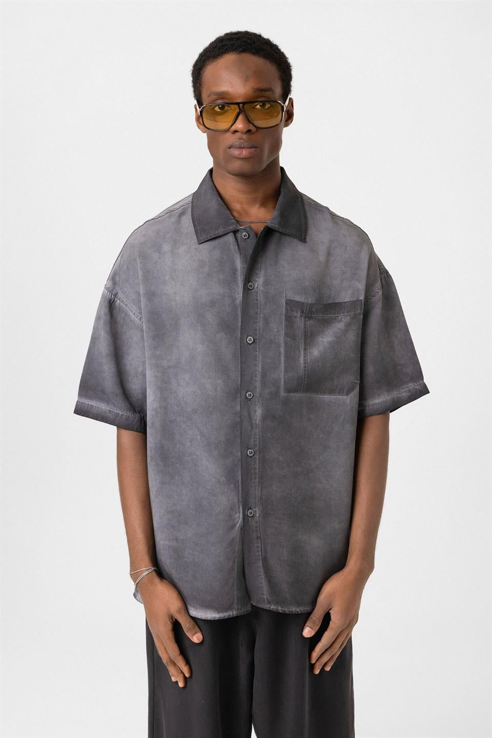 Oversized Short-Sleeve Shirt (Washed)