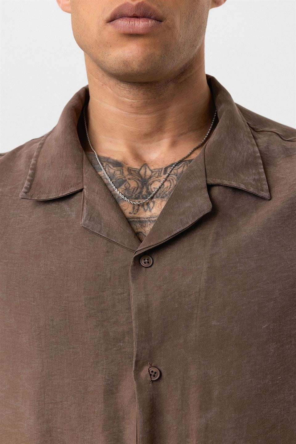 Oversized Short-Sleeve Shirt (Machine Washable)